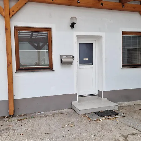 Gudzevic Ferien Unterkuenfte A 2 Apartment