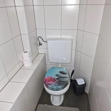 Gudzevic Ferien Unterkuenfte A 2 * Gloggnitz